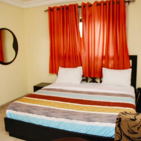 Knightsbridge Hotel Ikeja Exterior foto