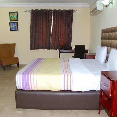 Knightsbridge Hotel Ikeja Exterior foto